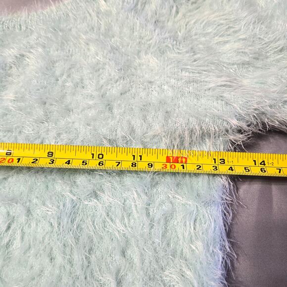 Almost Famous Sz Medium Mint Green Fuzzy Long Sleeve Sweater - Picture 6 of 8